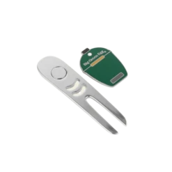 Big Green Egg Golf Giftbox (pitchfork, Bal Marker, Stempel En 3 Golfballen) -Keuken BBQ Winkel big green egg golf giftbox pitchfork bal marker st 3