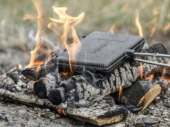 Petromax Gietijzeren Wafelijzer Kort -Keuken BBQ Winkel petromax gietijzeren wafelijzer kort 4